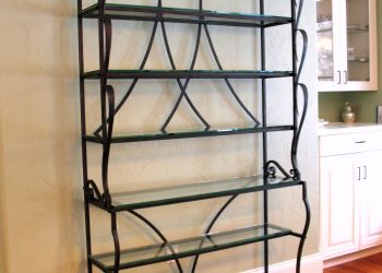 <a href="http://bighornforge.com/bakers-rack/" target="blank">Baker's Rack</a>