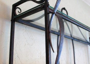 <a href="http://bighornforge.com/bakers-rack/" target="blank">Baker's Rack</a> detail
