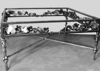 Grape Vine Table