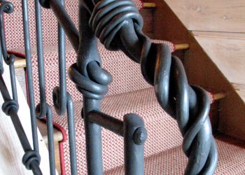 Guardrail detail