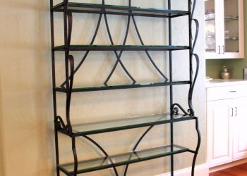 <a href="http://bighornforge.com/bakers-rack/" target="blank">Baker's Rack</a>