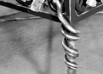 Grape Vine Table detail